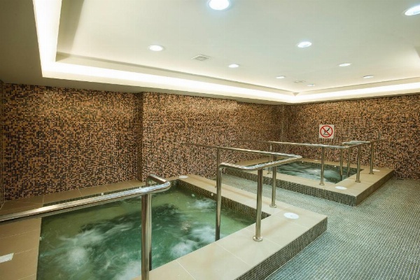 Crowne Plaza RIYADH RDC HOTEL & CONVENTION image 4